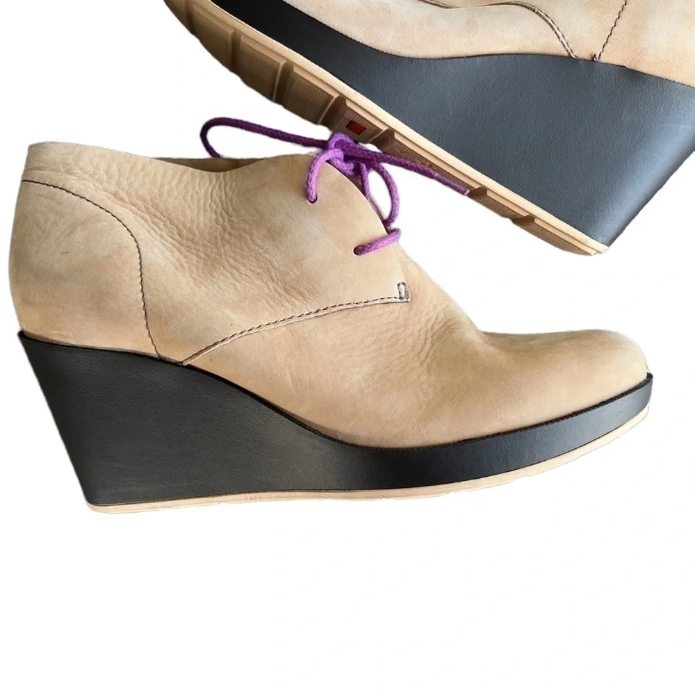 Cole Haan - Air Britt Chukka Ankle Bootie Wedge Tan Casual Heel Western Sz 10.5